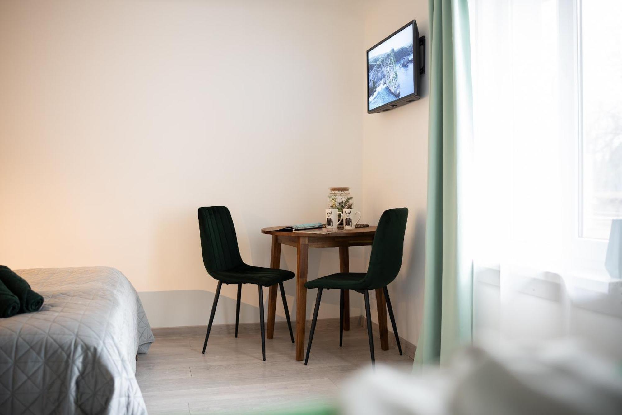 Green Garden & Private Parking Apartments With Playground Riga Kültér fotó